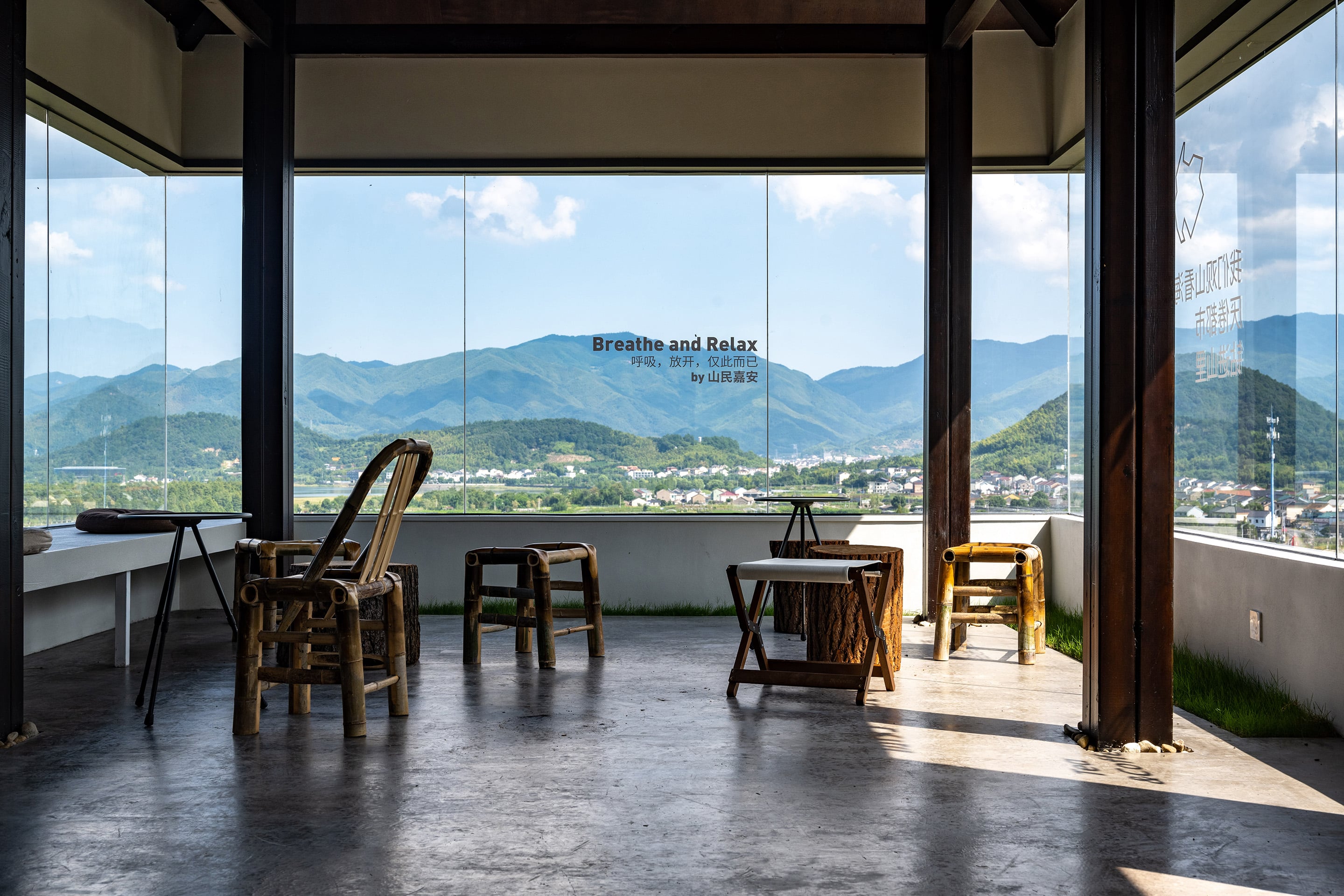 1697526015157832ncgJ.jpg 入口處景色,View from the entrance @徐英達-min.jpg