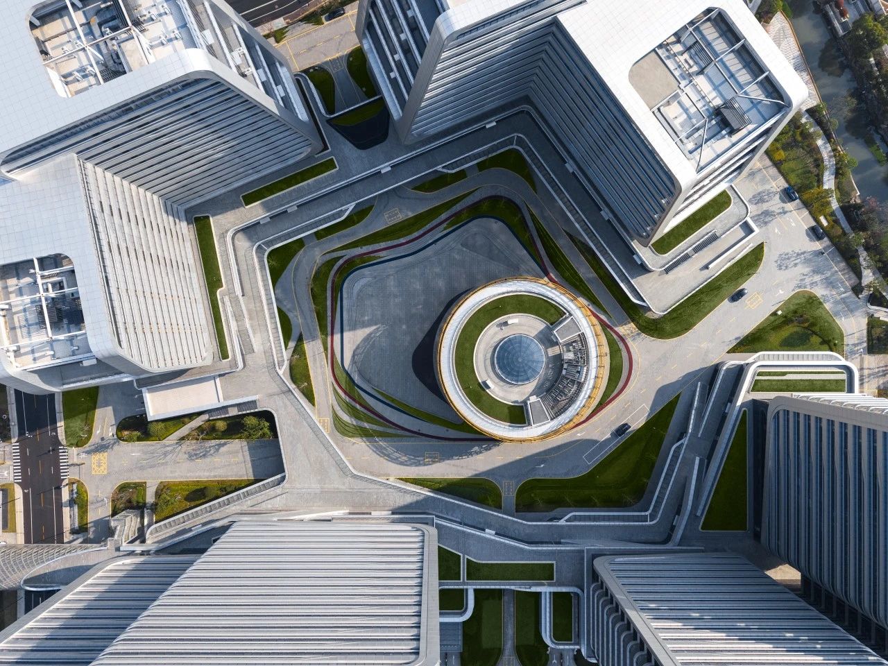 1749523588677603YPmO.jpg 微信圖片_20250610103139.jpg