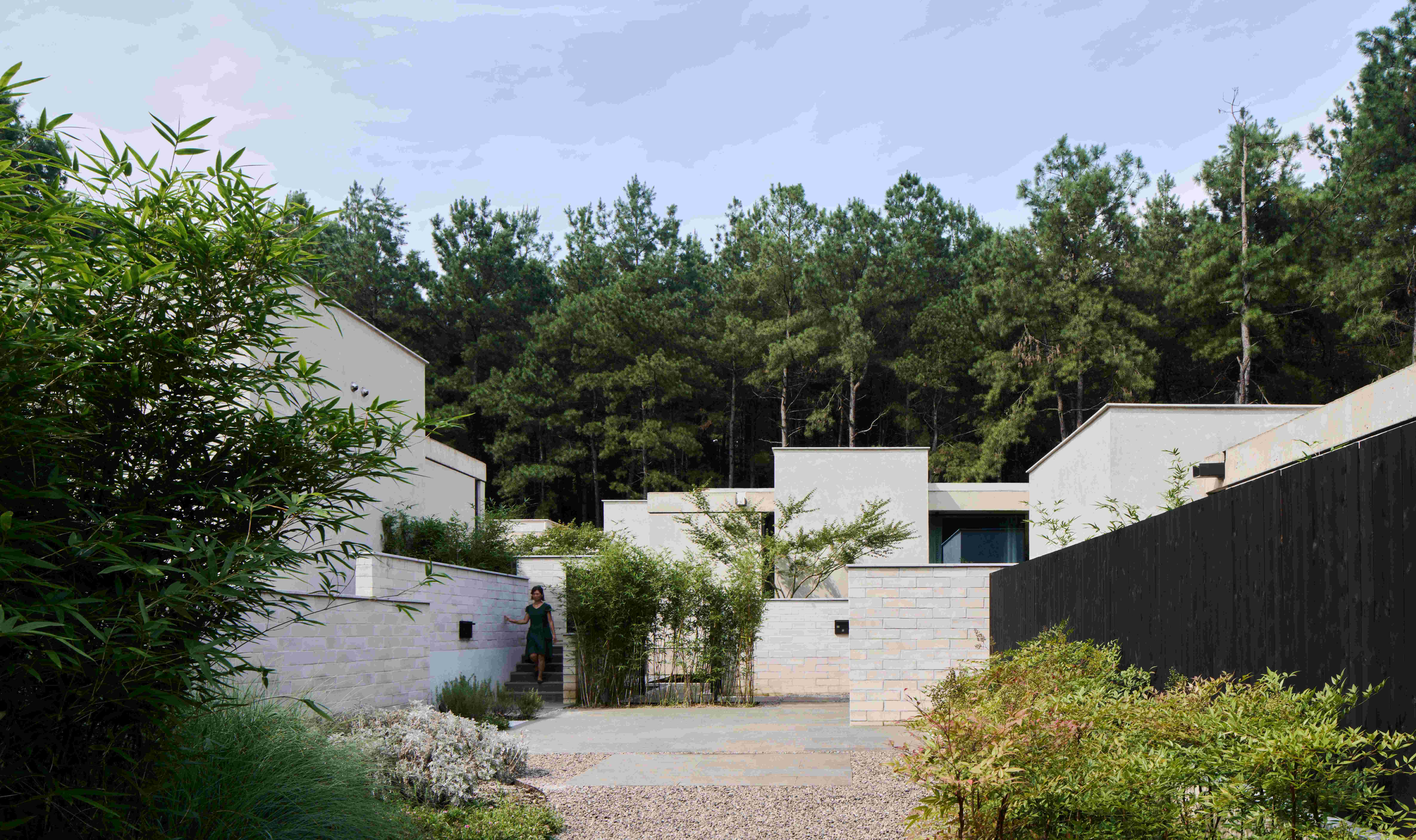 1749791275183062bhI7.jpg 26 Anadu Pine Villa?Seth Powers.jpg