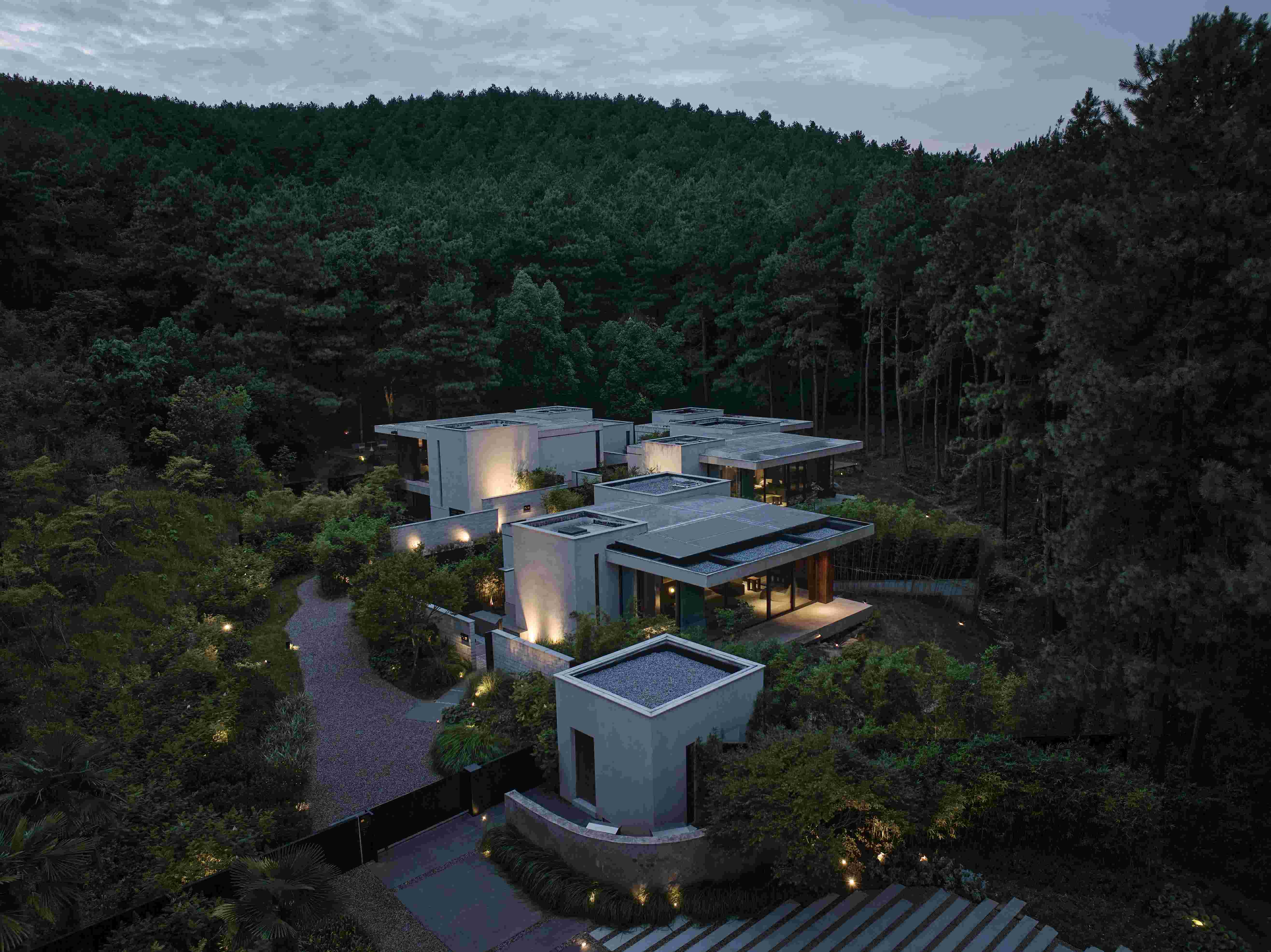 1749792291859289ivyV.jpg 64 Anadu Pine Villa?Seth Powers.jpg