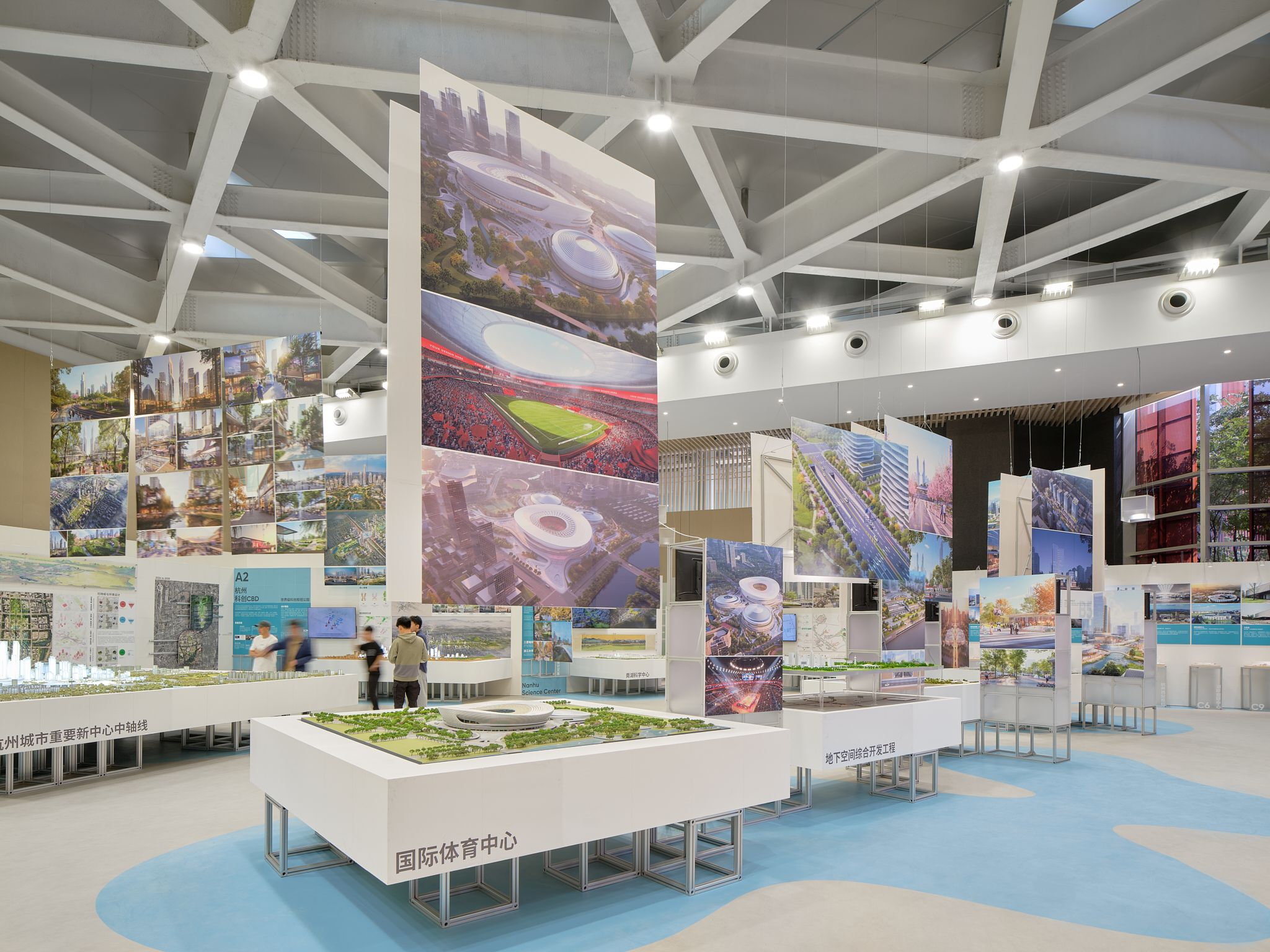 圖15 懸掛式展板，suspending display panels ?梅可嘉.jpg